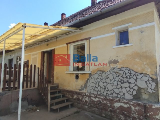 Ózd, Deák út, 120 m²-es, 2 generációs, családi ház, 4 szobás, felújítandó állapotú