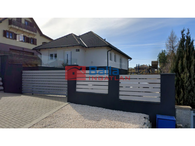 Pécel, Csatári utca, 122 m²-es, családi ház, 4 szobás, kiváló állapotú