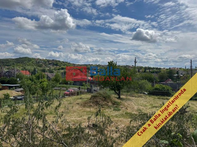 Eladó 900 m²-estelek Pécel, Erzsébet sétány: 51'700'000 Ft