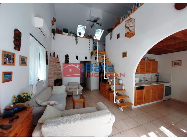 Siófok, Sóstó, 80 m²-es, ikerház, 4 szobás, felújított / újszerű állapotú