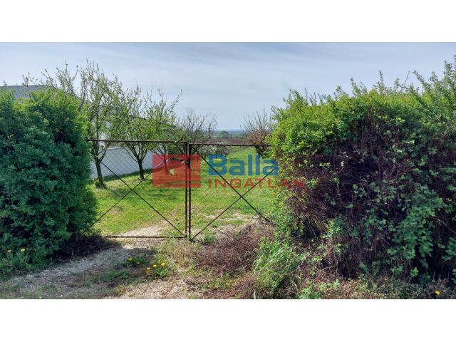 Siófok, Szabadifürdő, 694 m²-es, telek