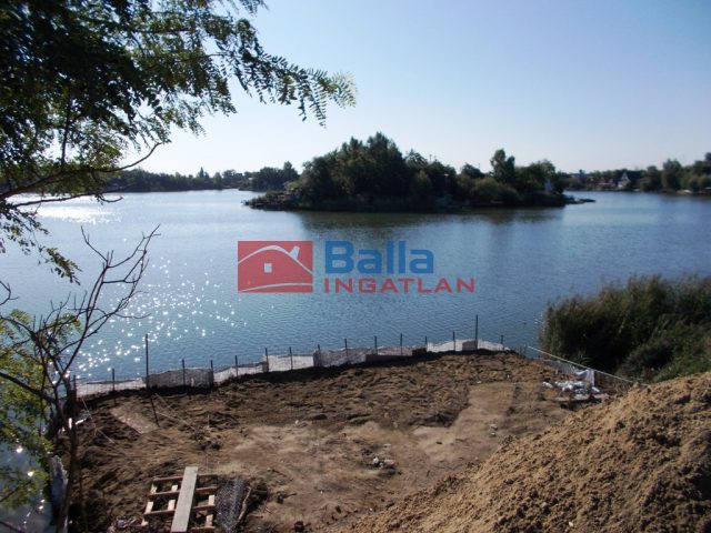 Szigetszentmiklós, Kavicsos tó, 262 m²-es, telek