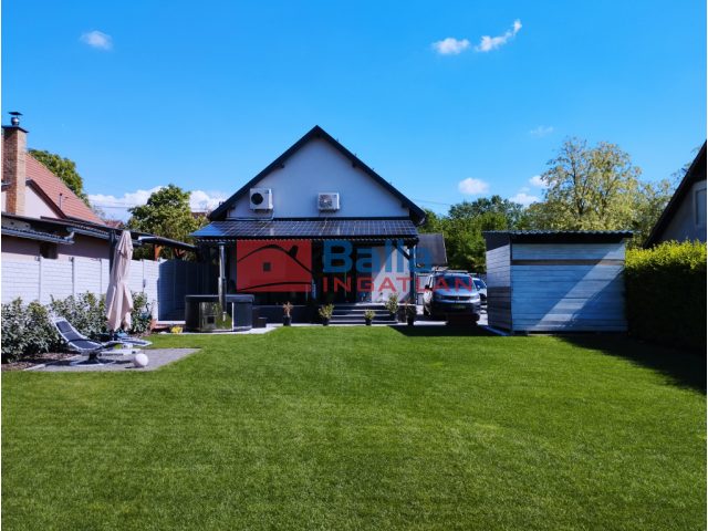 Szigetszentmiklós, Központ Közeli utca, 140 m²-es, családi ház