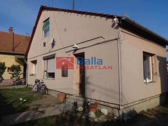 Tiszakécske, Széchenyi utca, 120 m²-es, családi ház, 4 szobás