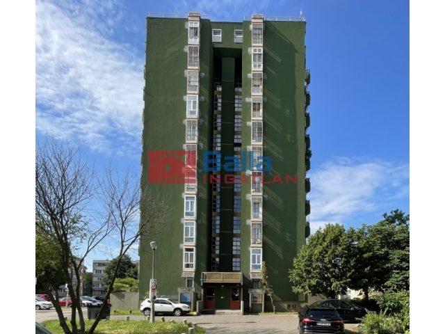 Vác, Alsóváros, 71 m²-es, földszinti, társasházi lakás, 2+1 félszobás