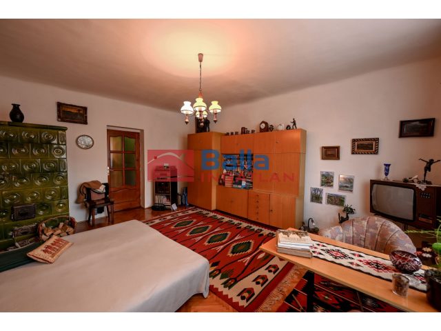 Vác, II. Rákóczi Ferenc út, 73 m²-es, házrész, 2+1 félszobás