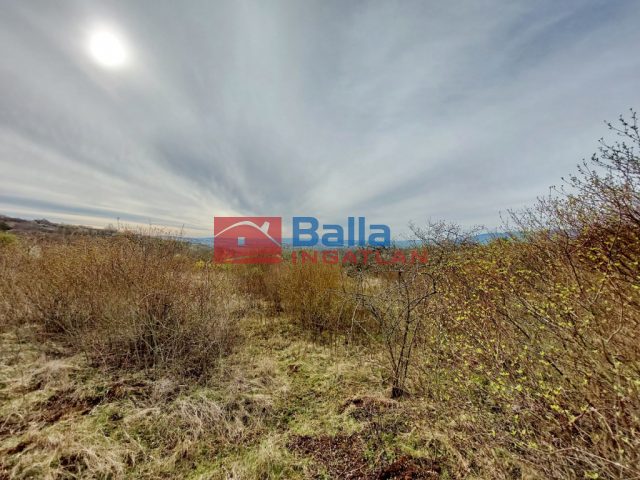 Vác, Spinyér utca, 881 m²-es, telek