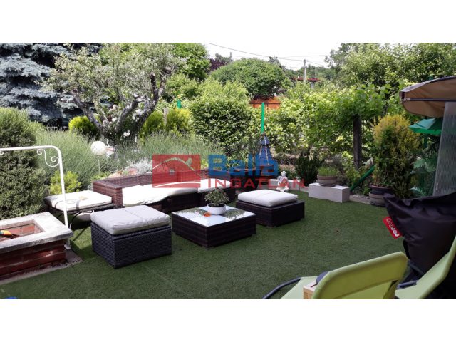 Velence, Ország utca, 160 m²-es, 2 generációs, családi ház, 6+1 félszobás