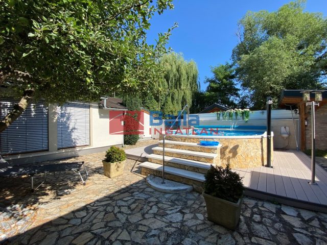 Verőce, Csattogó völgy, 160 m²-es, családi ház, 4 szobás, jó állapotú