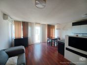 Kiadó 80 m²-es társasházi lakás IX. Kerület (Középső Ferencváros (Rehabilitációs terület)), Erkélyes, liftes, Haller park mellett: 350'000 Ft