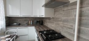 Kiadó 59 m²-es társasházi lakás XIX. Kerület (Lakótelep), Csokonai utcában: 295'000 Ft