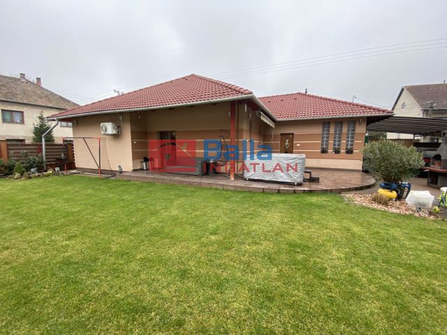 Eladó 110 m²-es Aszód, Berkes utca: 107'000'000 Ft