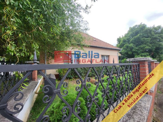 Eladó 120 m²-es Aszód, Központ: 59'900'000 Ft