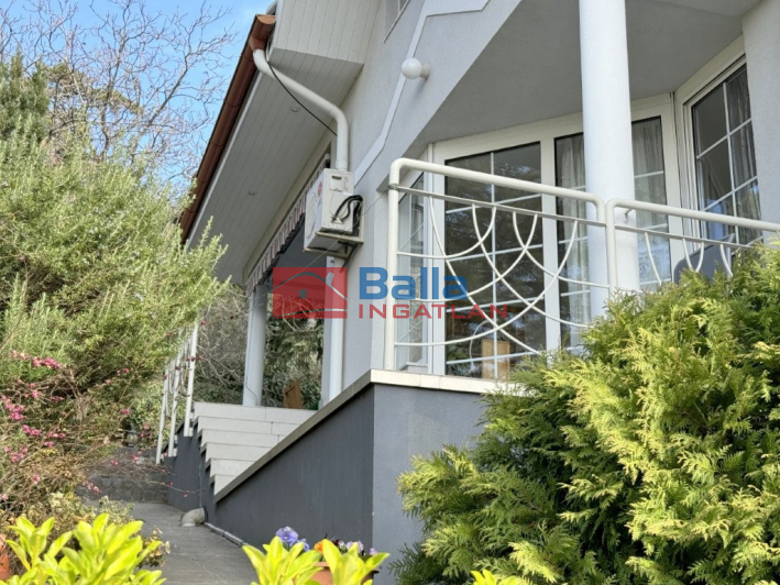 Eladó 276 m²-es Budaörs, Liliom utca: 309'000'000 Ft