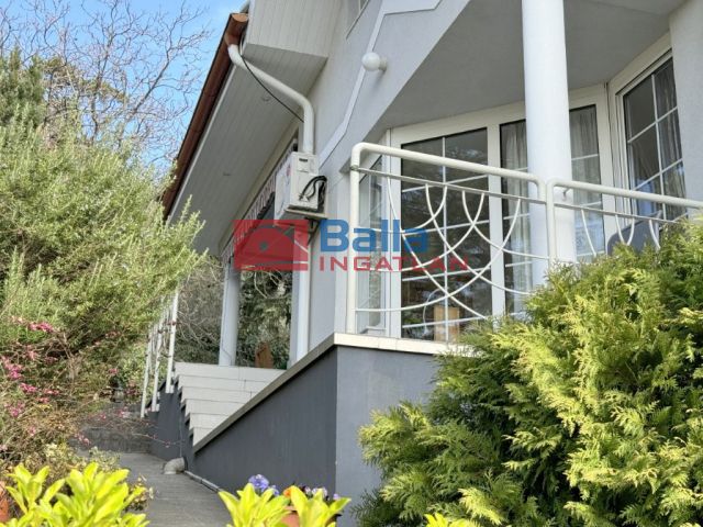 Eladó 276 m²-es Budaörs, Liliom utca: 309'000'000 Ft