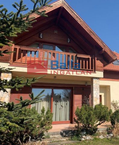 Eladó 235 m²-es Budaörs, Odvshegy utca: 268'900'000 Ft