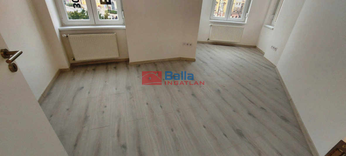 Eladó 90 m²-es I. Kerület (Viziváros), Széna tér: 189'000'000 Ft