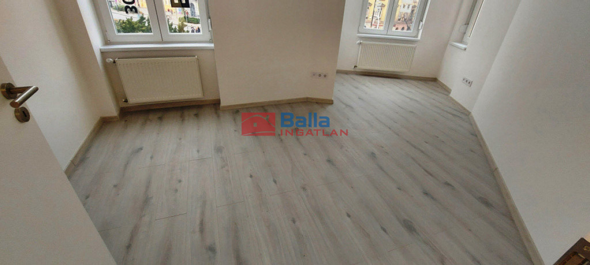 Eladó 90 m²-es I. Kerület (Viziváros), Széna tér: 189'000'000 Ft