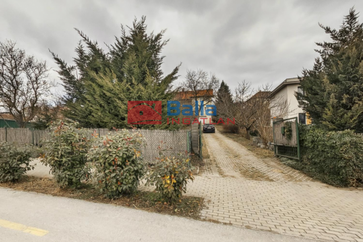 Eladó 250 m²-es III. Kerület (Aranyhegy), Aranyvölgy utca: 299'000'000 Ft