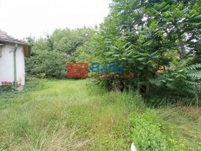 Eladó 60 m²-es III. Kerület (Mocsárosdűlő), Víznyelő utca melletti út: 135'000'000 Ft