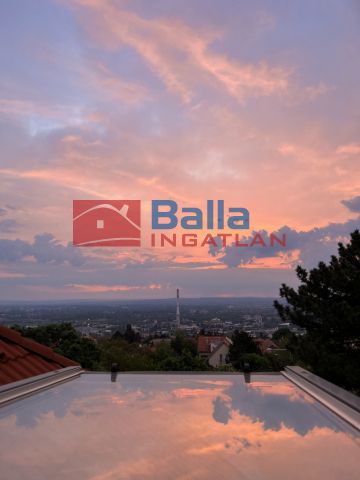 Eladó 73 m²-es III. Kerület (Testvérhegy), Erdőalja utca: 135'000'000 Ft