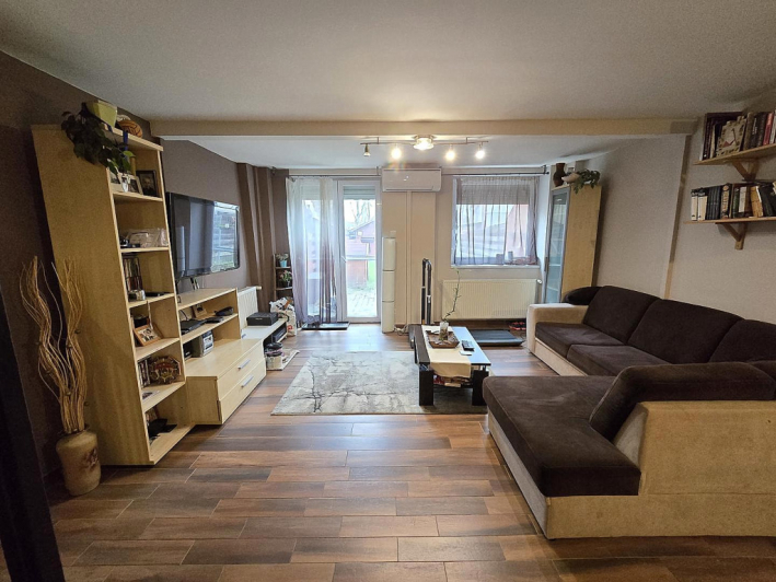 Eladó 92 m²-es IV. Kerület (Újpest), Széchenyi tér: 118'000'000 Ft