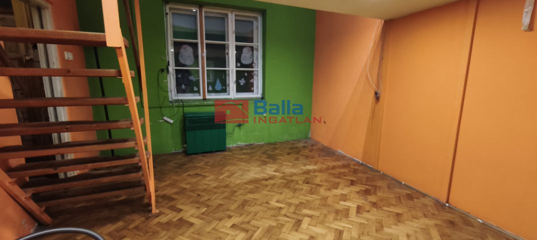 Eladó 30 m²-es IV. Kerület (Újpest-kertváros), Deák Ferenc utca: 36'500'000 Ft