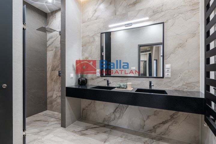 Eladó 91 m²-es IX. Kerület (Belső Ferencváros), József körút-Petőfi híd közelében: 189'900'000 Ft