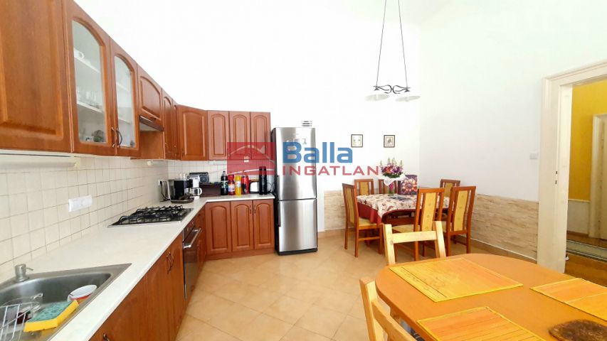 Eladó 114 m²-es VI. Kerület (Nagykörúton belül), Eötvös utca: 119'900'000 Ft