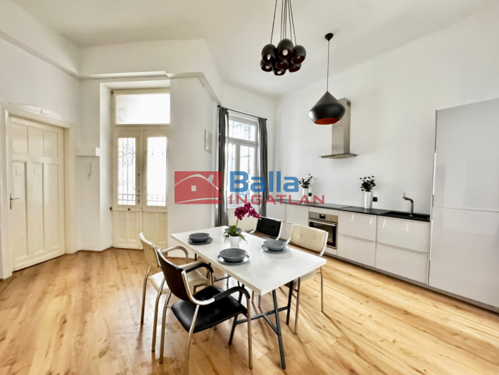 Eladó 117 m²-es VI. Kerület (Terézváros), Andrássy út környékén eladó polgári lakás: 185'000'000 Ft