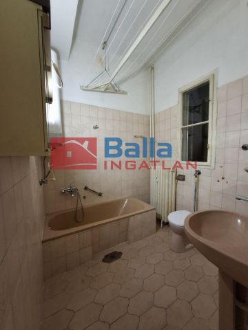 Eladó 78 m²-es VII. Kerület (Nagykörúton belül), Károly körút: 114'000'000 Ft