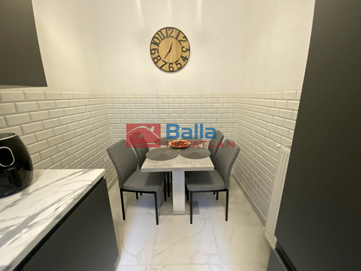 Eladó 62 m²-es VII. Kerület (Nagykörúton kívül), Zsinagógával szemben: 89'000'000 Ft