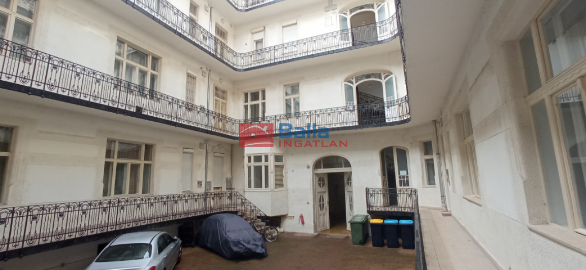 Eladó 43 m²-es VIII. Kerület (Palotanegyed), Kálvin térhez közel: 64'900'000 Ft