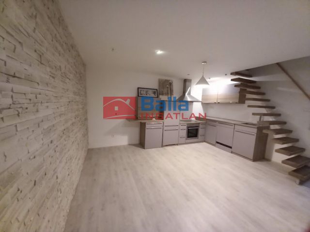 Eladó 75 m²-es VIII. Kerület (Palotanegyed), Szentkirályi utca: 69'900'000 Ft