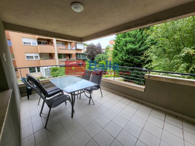 Eladó 112 m²-es XI. Kerület (Kőérberek), Tóváros: 169'000'000 Ft