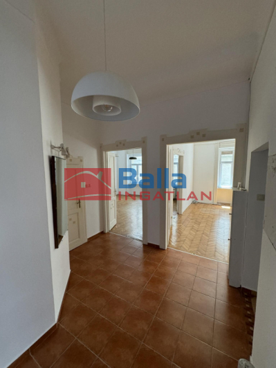 Eladó 114 m²-es XII. Kerület (Krisztinaváros), Alkotás utca: 136'800'000 Ft