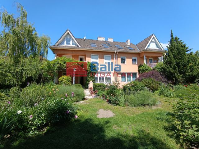 Eladó 387 m²-es XIX. Kerület (Kispest), Templom tér közelében: 289'000'000 Ft