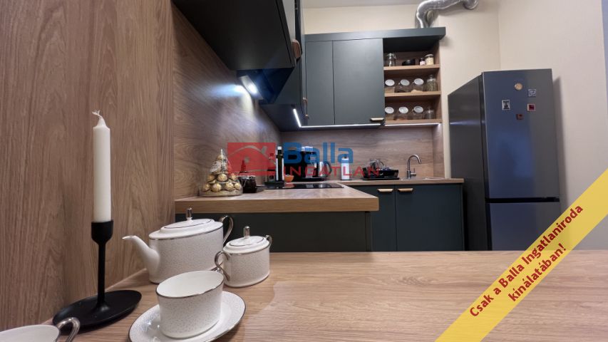 Eladó 43 m²-es XIX. Kerület (Központ), Báthory utca: 69'700'000 Ft