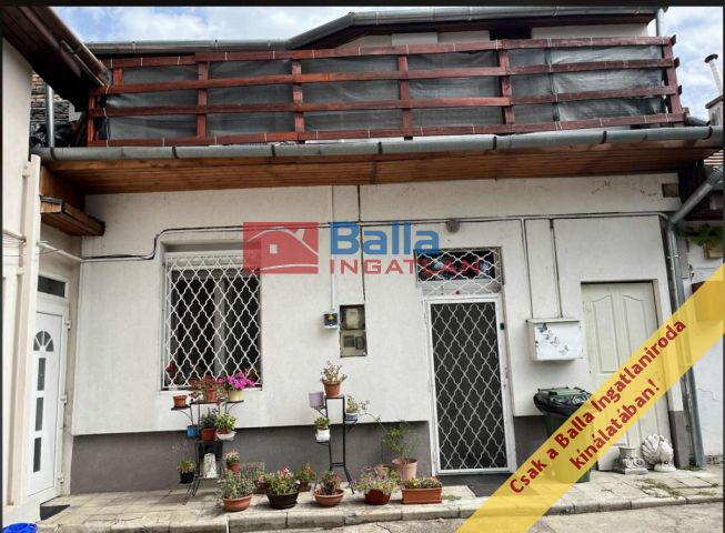 Eladó 52 m²-es XIX. Kerület (Központ), Kossuth Lajos utca: 47'000'000 Ft