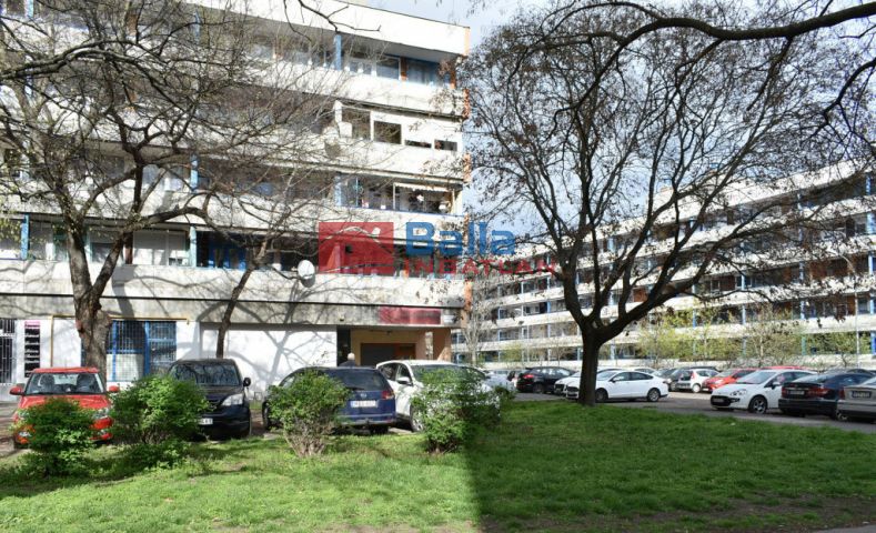 Eladó 57 m²-es társasházi lakás XIX. Kerület (Lakótelep), József Attila utca: 59'500'000 Ft