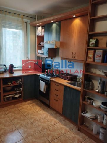 Eladó 53 m²-es XIX. Kerület (Lakótelep), Kossuth Lajos utca: 67'500'000 Ft