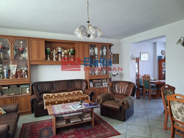 Eladó 229 m²-es XVI. Kerület (Cinkota), Vidámvásár utca közeli utca: 149'900'000 Ft