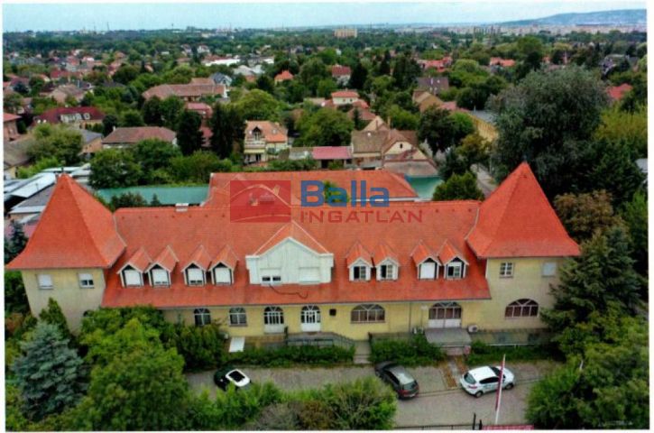Eladó 1980 m²-es XVI. Kerület (Sashalom), Veress Péter út közeli utca: 3'120'000 EUR