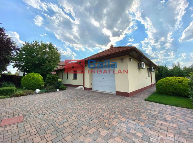 Eladó 180 m²-es XVII. Kerület (Helikopter lakópark), Rákoshegy: 299'000'000 Ft