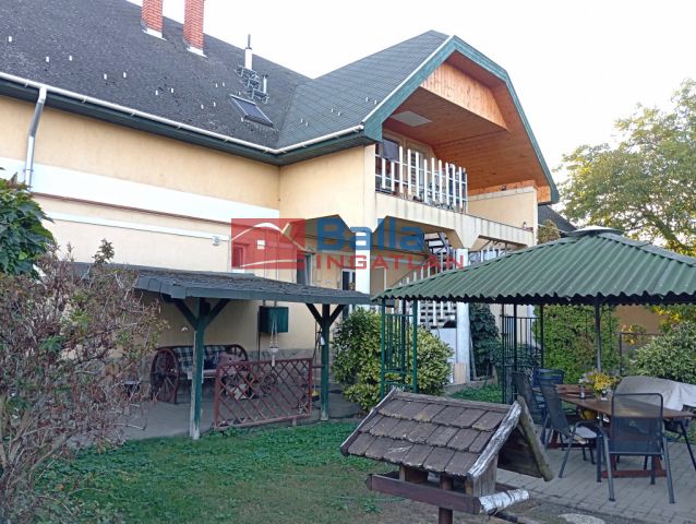 Eladó 120 m²-es XVII. Kerület (Rákoskeresztúr), Pesti út: 100'000'000 Ft