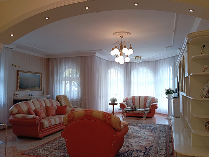 Eladó 172 m²-es XVII. Kerület (Rákoskert), Erzsébet körút környéki utca: 198'000'000 Ft