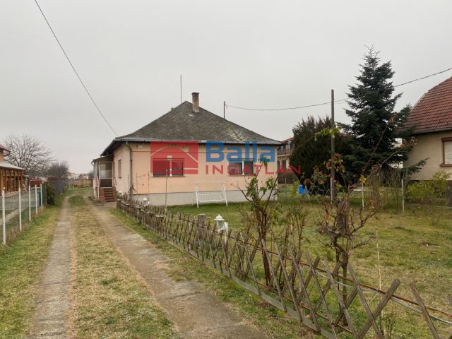 Eladó 120 m²-es XVIII. Kerület (Ganzkertváros), Kerékkötő út: 154'900'000 Ft