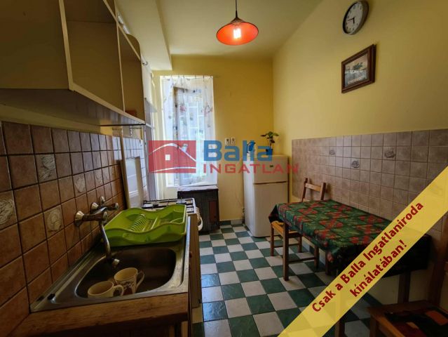 Eladó 50 m²-es XX. Kerület (Erzsébetfalva), Tátra térnél: 56'000'000 Ft