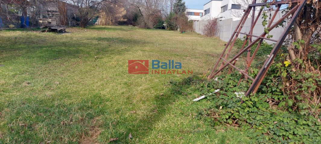 Eladó 1211 m²-es XXII. Kerület (Budafok-Felsőváros), Temesvári,  Vereskő környékén utca: 98'000'000 Ft