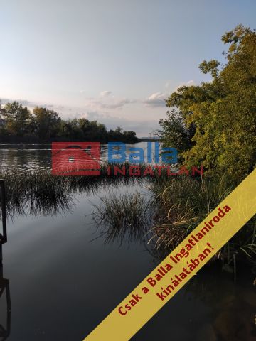 Eladó 268 m²-es XXIII. Kerület (Molnársziget), Duna part közeli utca: 17'500'000 Ft